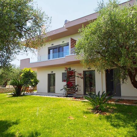 Lena Mare Aparthotel Chrani Bagian luar foto