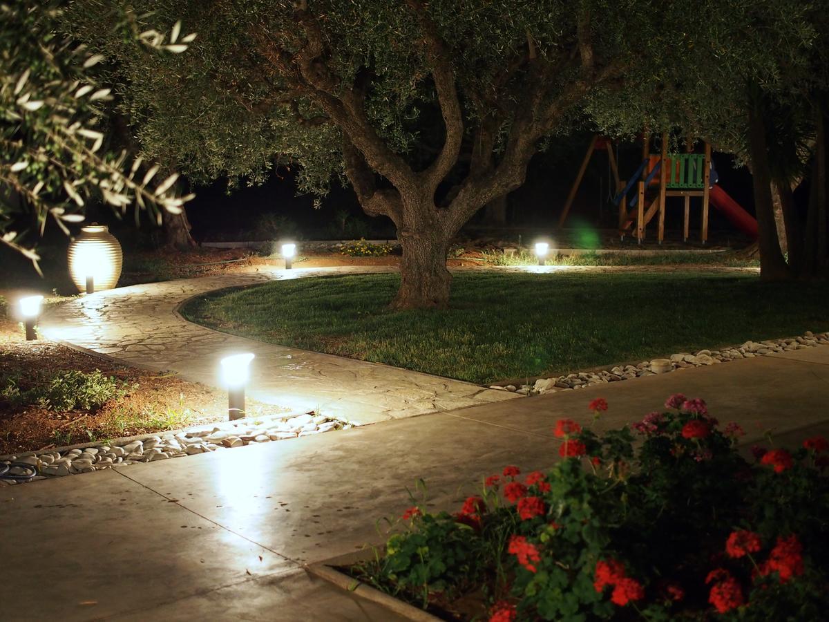 Lena Mare Aparthotel Chrani Bagian luar foto